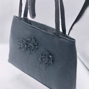 NWOT Mini flower “WEDDING”  purse satin look with raised flowers.all occasions